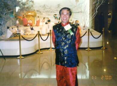 Sifu Wong in traditional Chinese dress