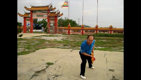 Shaolin Through-Cloud Umbrella Set